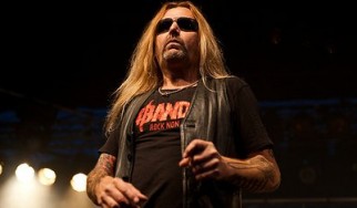 Καρδιακή προσβολή υπέστη ο τραγουδιστής των TNT
