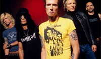 Οι Velvet Revolver χωρίς δισκογραφική στέγη