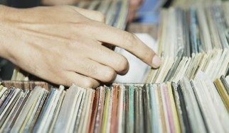 Έρευνα: Αυτοί είναι οι εννέα τρόποι για να πουλιέται περισσότερο βινύλιο