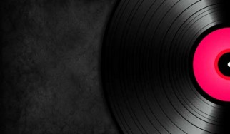 Ποιά είναι τα album με τις περισσότερες πωλήσεις βινυλίου στο Ην. Βασίλειο μέσα στο 2014;