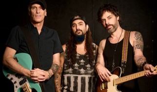 Νέο video clip από τους Winery Dogs