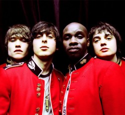 Ύμνοι για τους τελειωμένους 