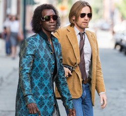 Μαύροι με λευκές ανταύγειες 