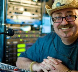 Rock Culture #2: Μιλήσαμε για μουσική παραγωγή με τον Chris Tsangarides 